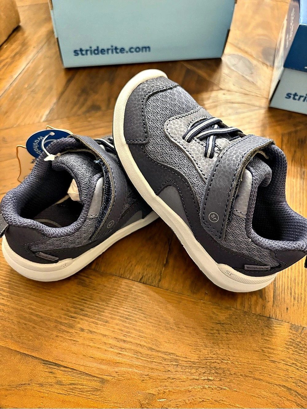 NWT Stride Rite SRT Winslow 2.0 Sneakers Toddler 7.5W Wide Navy Washable